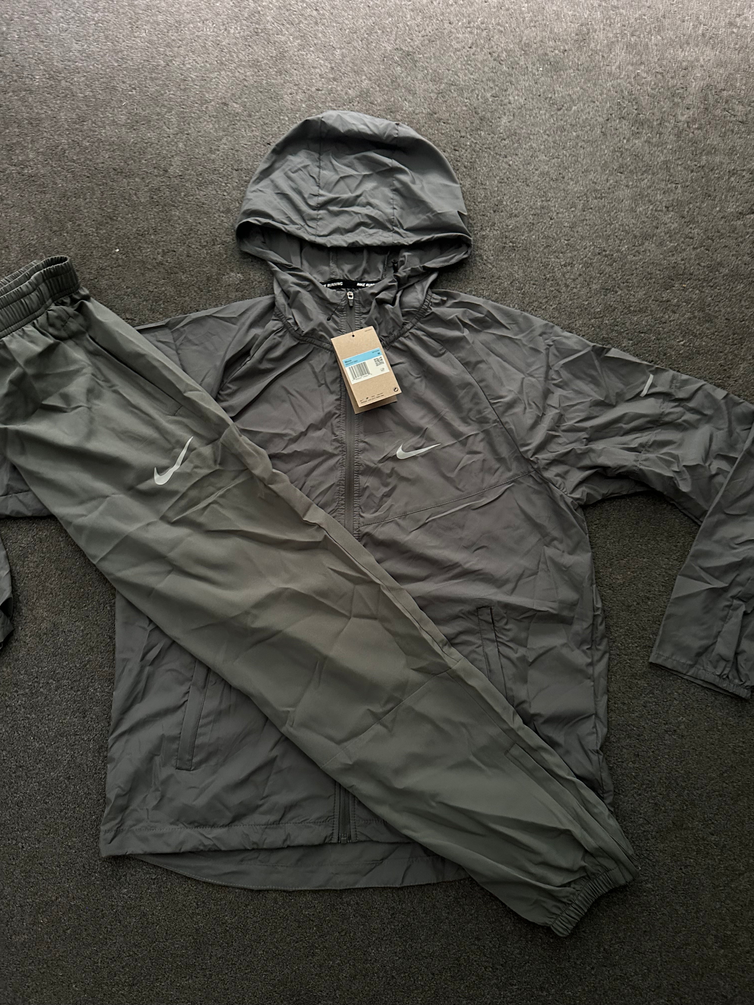 Miller two piece set