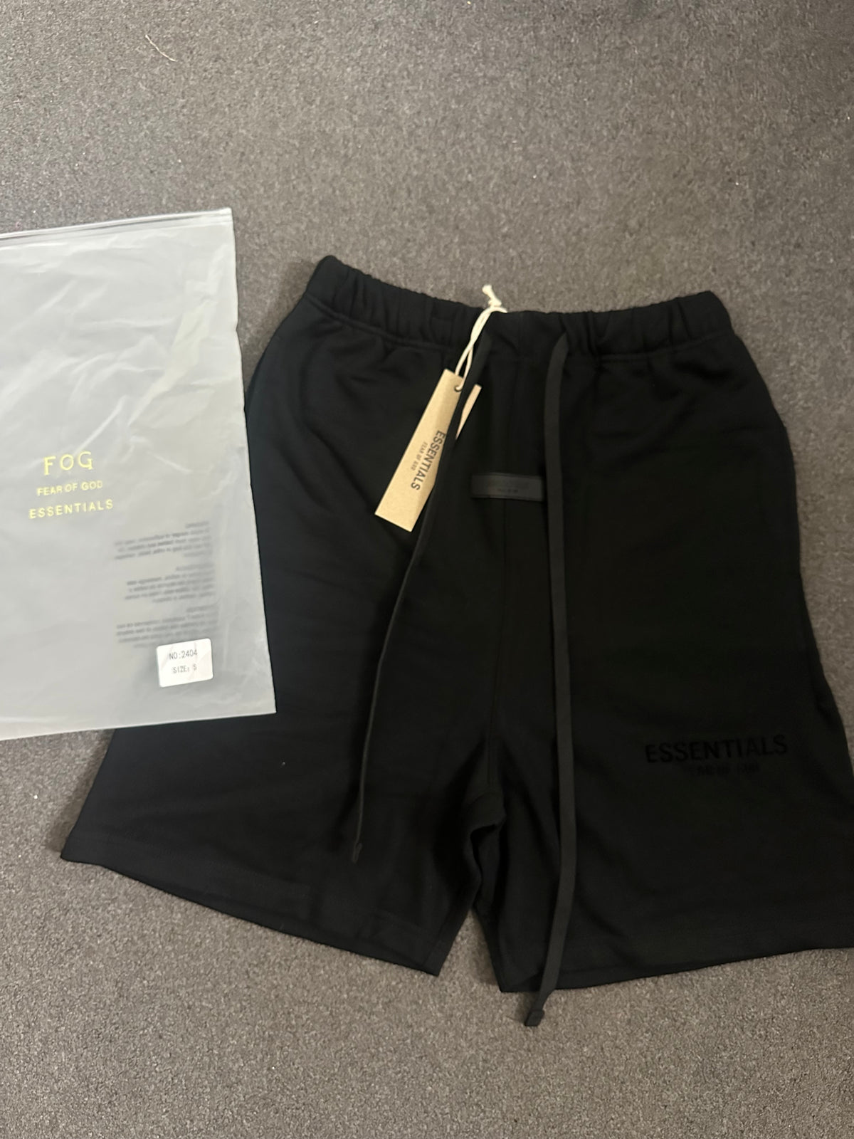 Ezzentials shorts